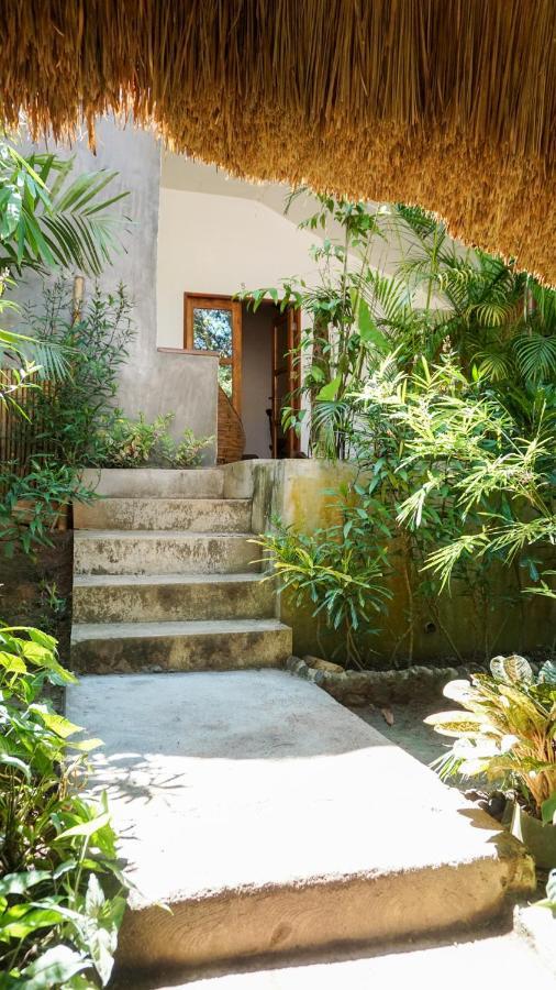 La Colonial Resort (Adults Only) El Nido Bagian luar foto